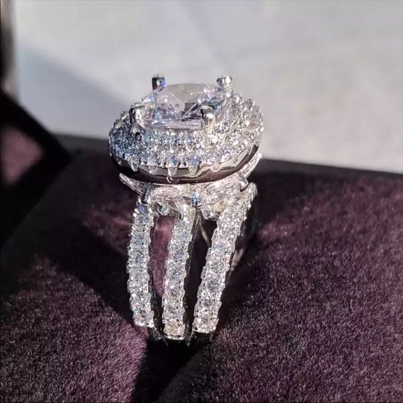 New Luxury 925 Silver Diamond Beautiful Ring - Picture 4 of 6